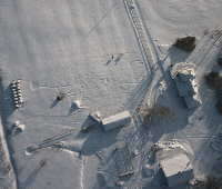 Jan 18: Aerial view of the shelter and paddock area (from Nigel Vezeau's RC plane!) (26K)